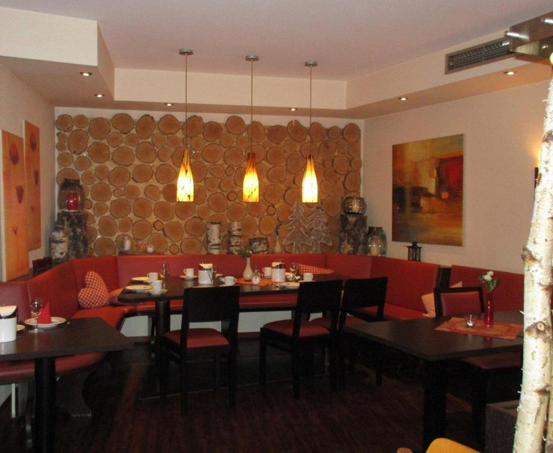Hotel Garni Cafe Raepple Bad Peterstal-Griesbach Bagian luar foto